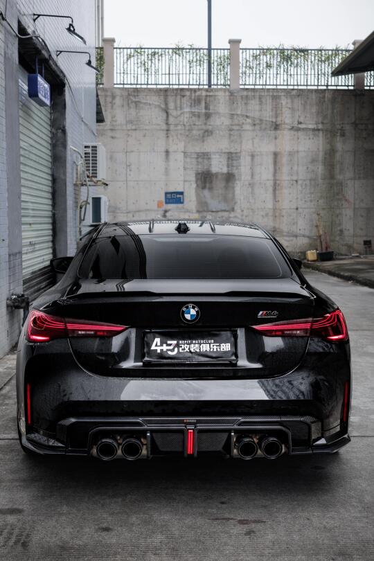 宝马m4怎么花一万块提升气质？