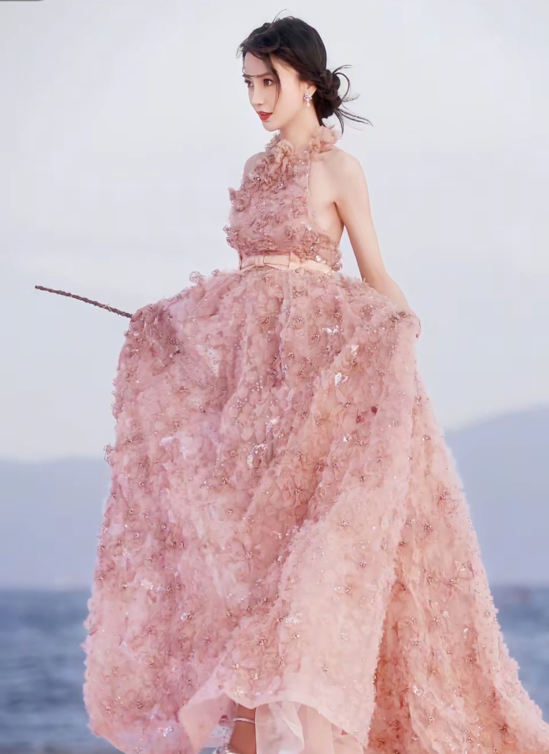 angelababy[超话] Angelababy超话连续五周钻超 鼻姐优秀[么