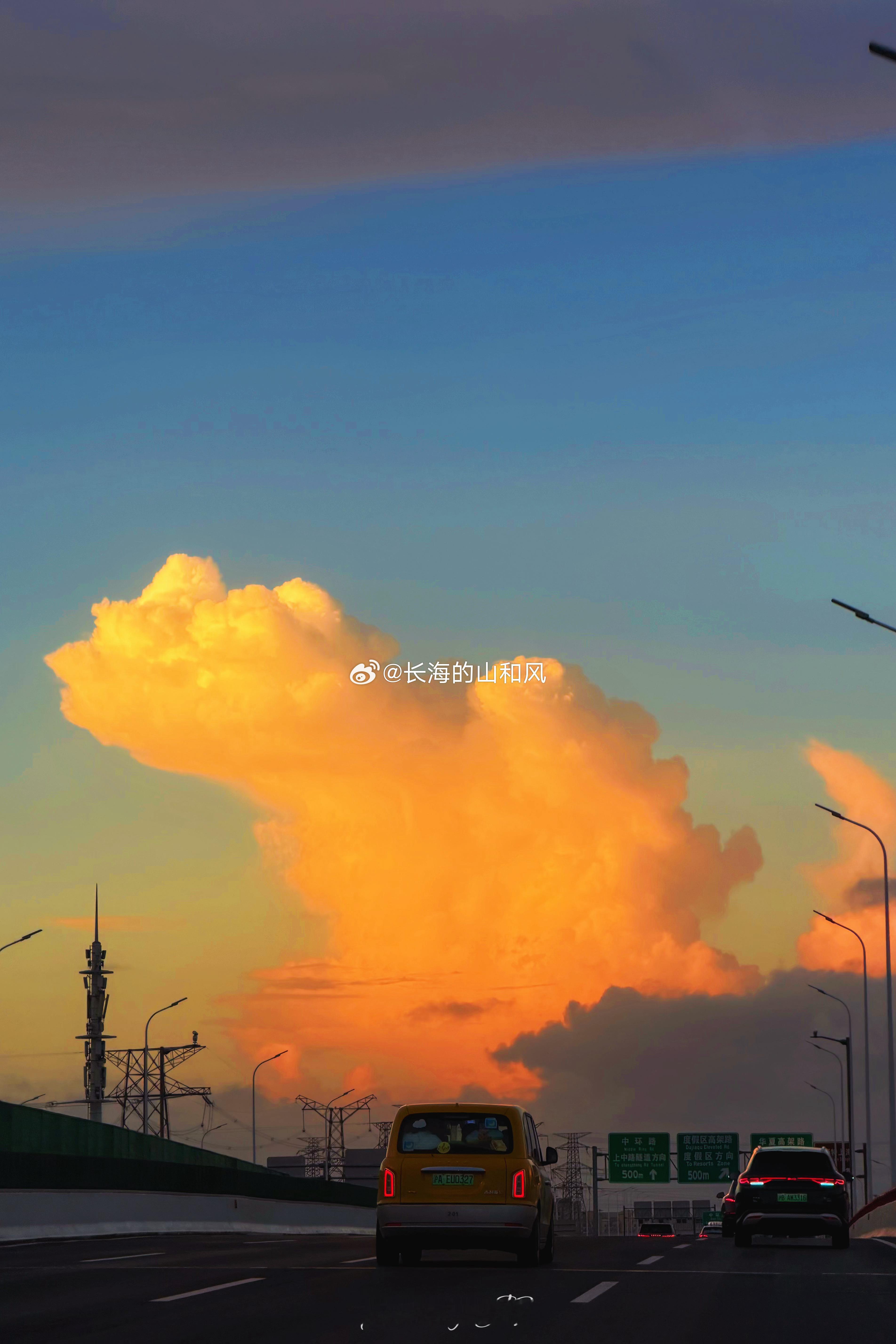 跑步  整整齐齐在一起 