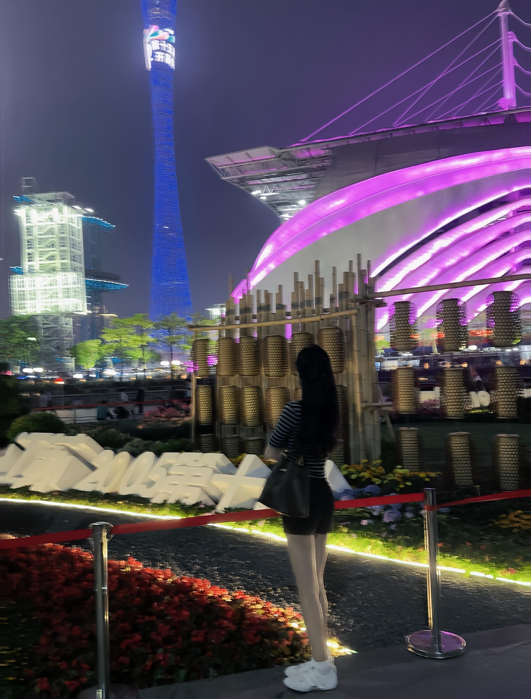 爱人的方式第一是给你花钱 第二是给你解决问题 其他全是表演