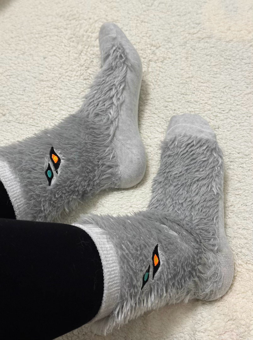 这袜子好像可以拿来搞情趣 