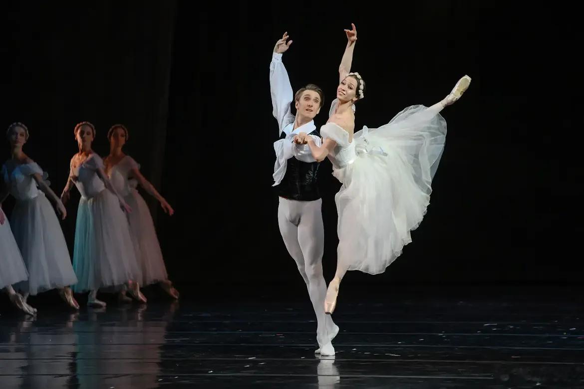 马林斯基剧院Renata Shakirova，Maria Shirinkina，