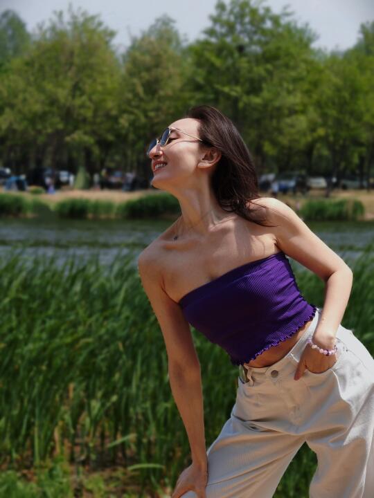 做春风里的疯草 生来就爱横着长