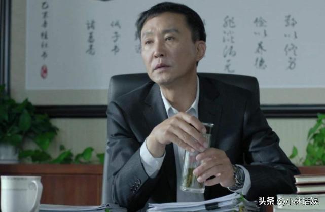 人民的名义：火成表情包的达康书记，为啥风评却每况愈下？
在《人民的名义》首播后，
