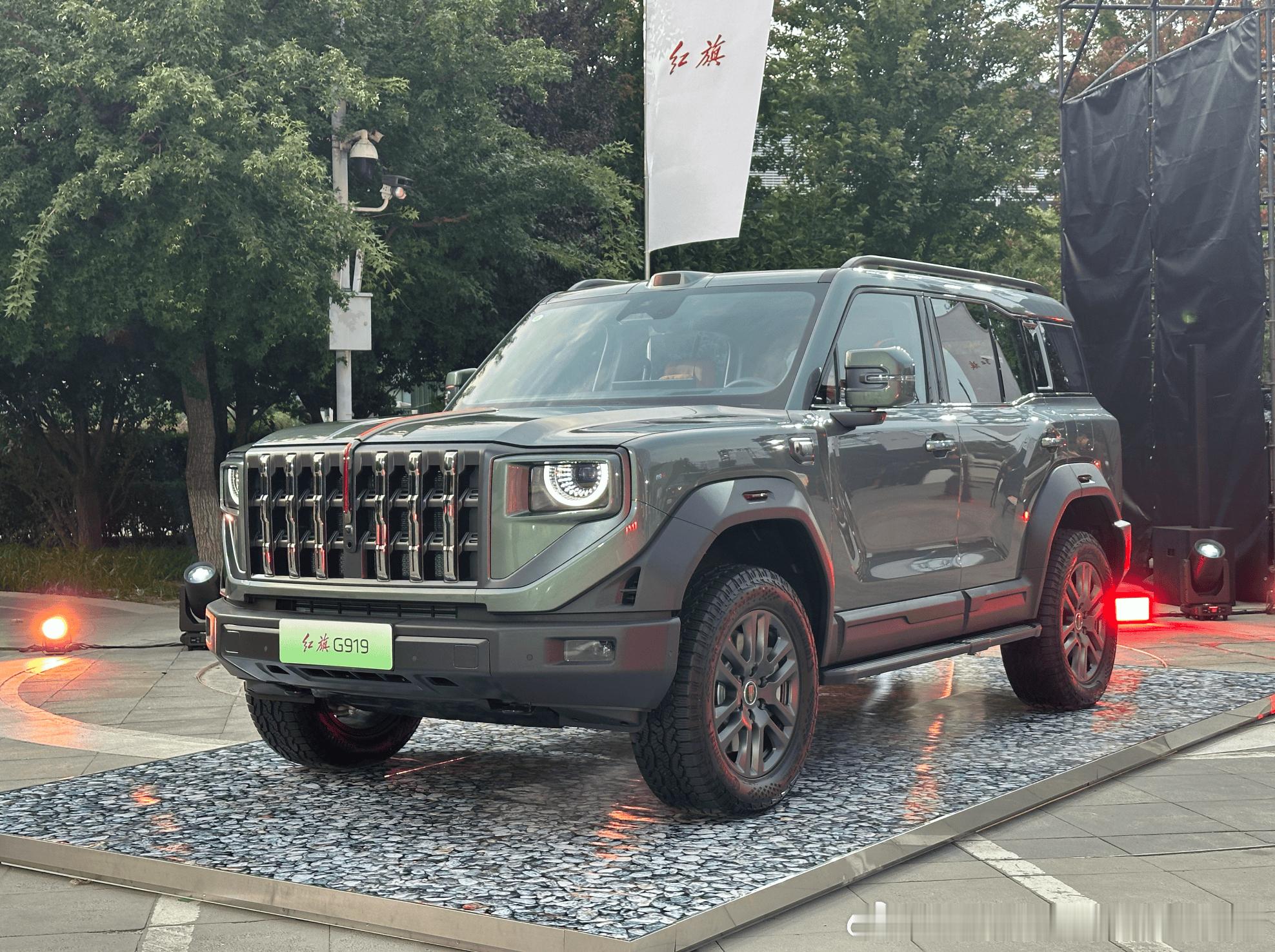 【红旗品牌全新四电机豪华越野SUV——红旗G919正式开启预售】日前，红旗品牌旗