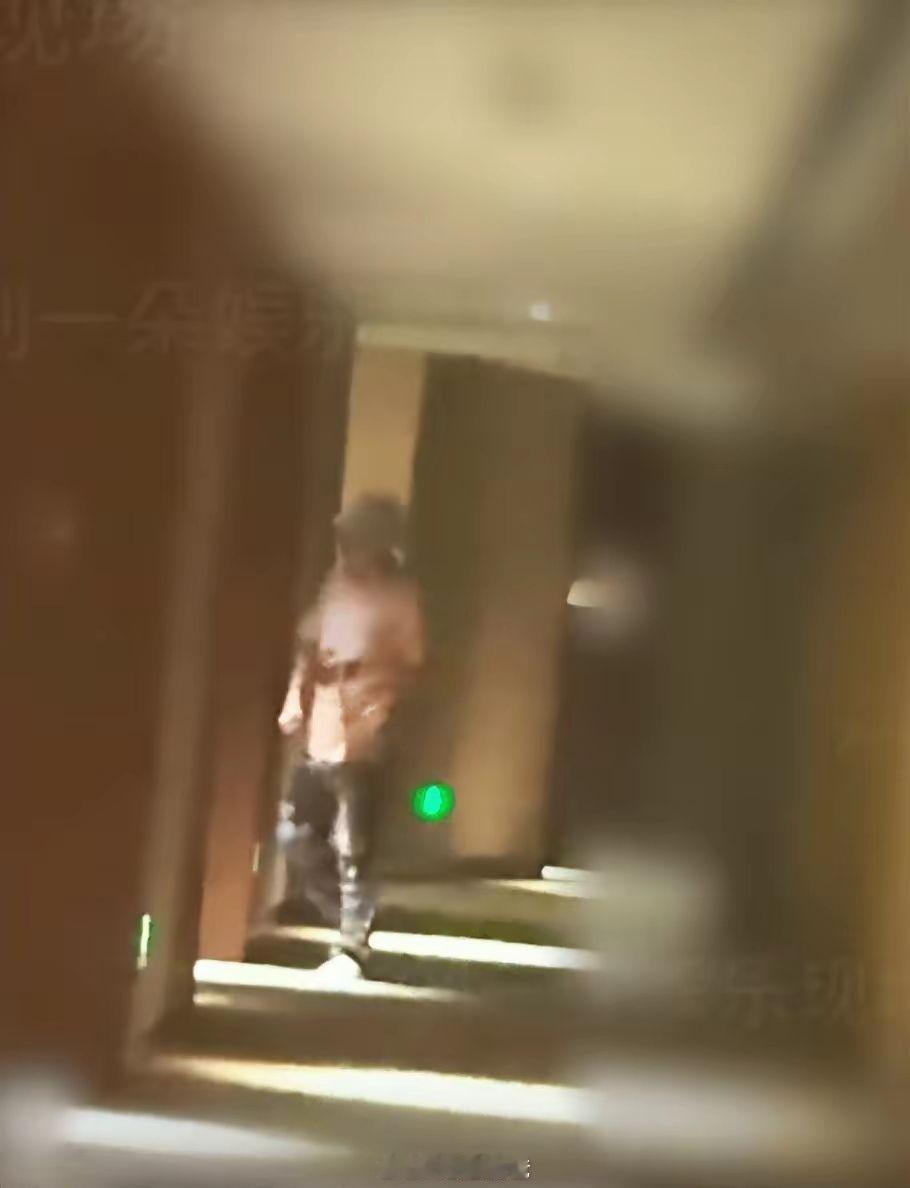 包贝尔回应包文婧曾说不在一起就杀了包贝尔包包贝尔这瓜来得猝不及防，今天的瓜实在是