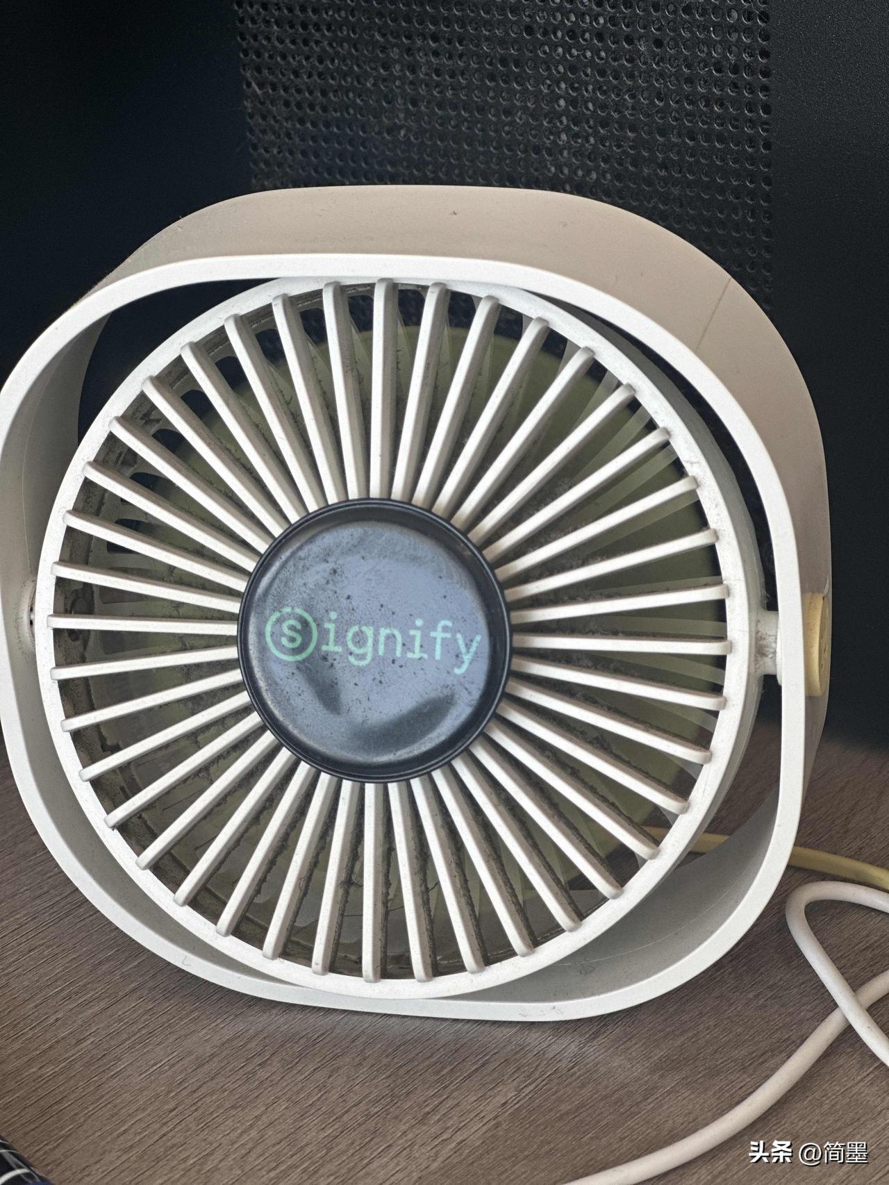 嘻嘻，这东西陪你度过一个夏天？是不是很辛福？