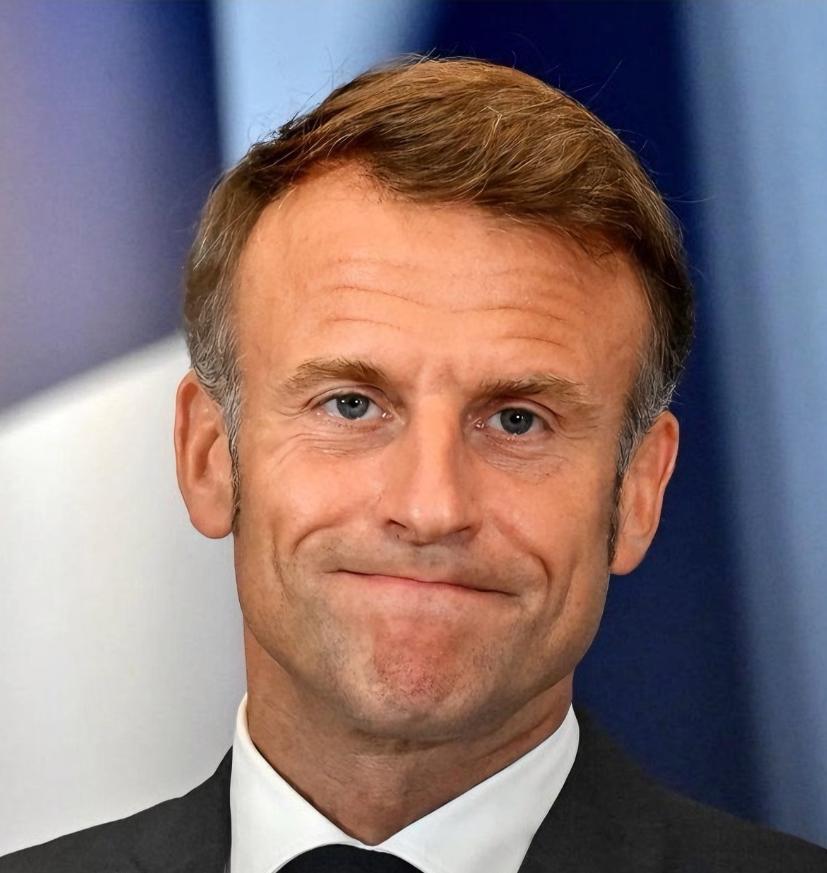 太尴尬了！马克龙被伊朗怒斥双标。
 
法国总统马克龙在社交平台上透露他与伊朗总统