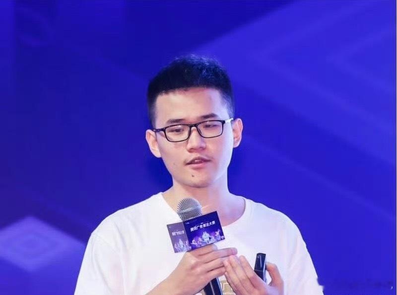 DeepSeek多位核心骨干离职去大厂那..DS会不会变难用啊DeepSeek现