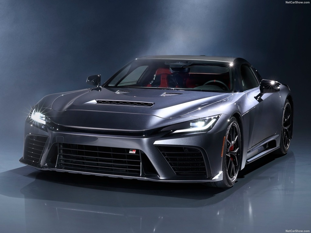 丰田GR GT  由丰田章男领衔职业车手和工程师共同研发，传承LFA开发经验，也