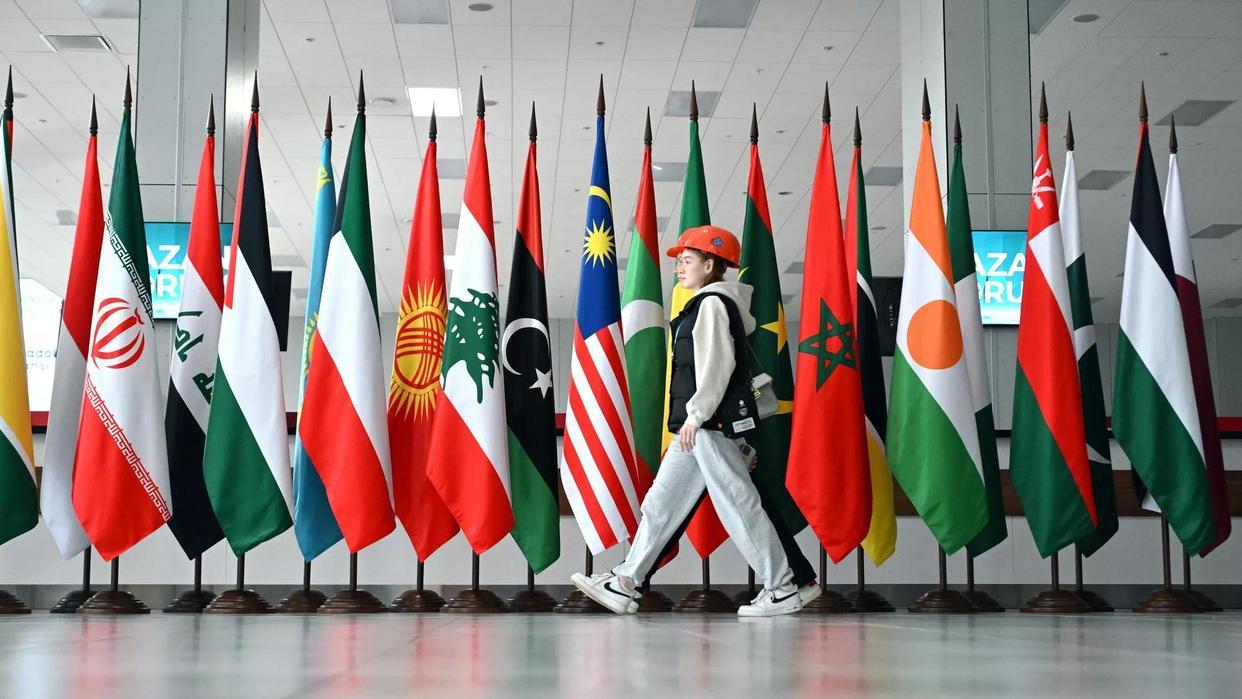 西方围堵失效？
喀山论坛成俄罗斯“破局盛宴”，伊斯兰世界集体转向？
 
中东炮火