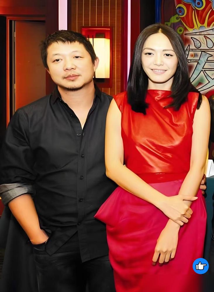 姚晨曹郁这婚，竟然偷偷离了10年才敢讲？你还记得她上次离婚的满城风雨吗？这次，他