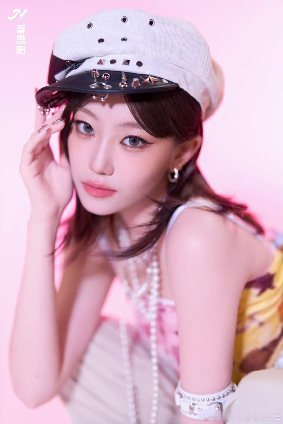 name女团好六首秀 NAME女团首秀来啦，六位成员默契十足，这舞台表现力也太好
