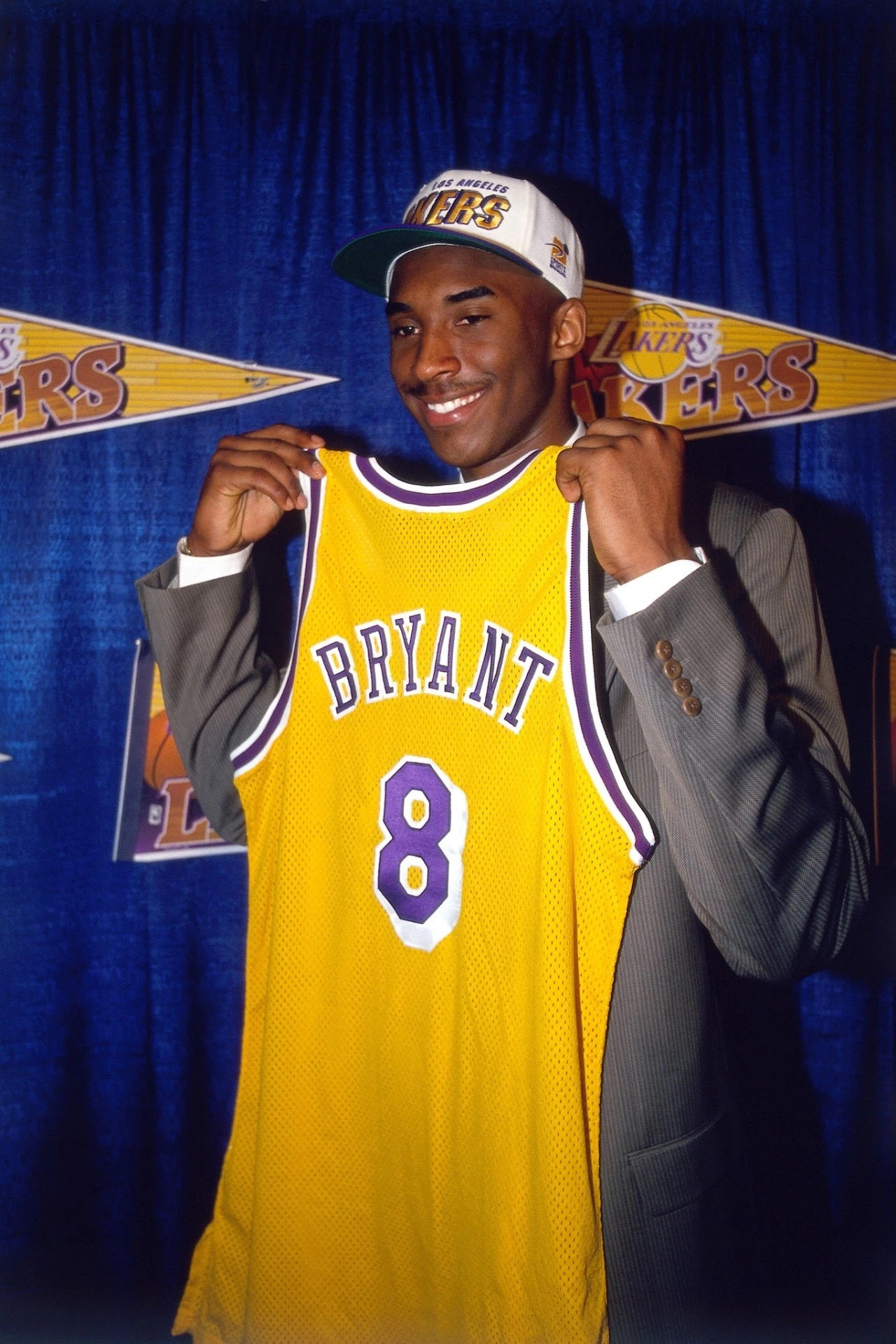 凌晨四点🕓💜💛科比KobeBryant凌晨四点 ​​​
