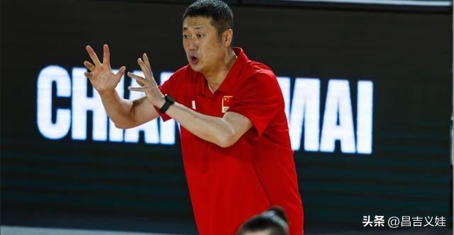 【中国女排有“三乱”】
当下的赵家班女排，比以往任何时期都要乱。
第一乱，至今都