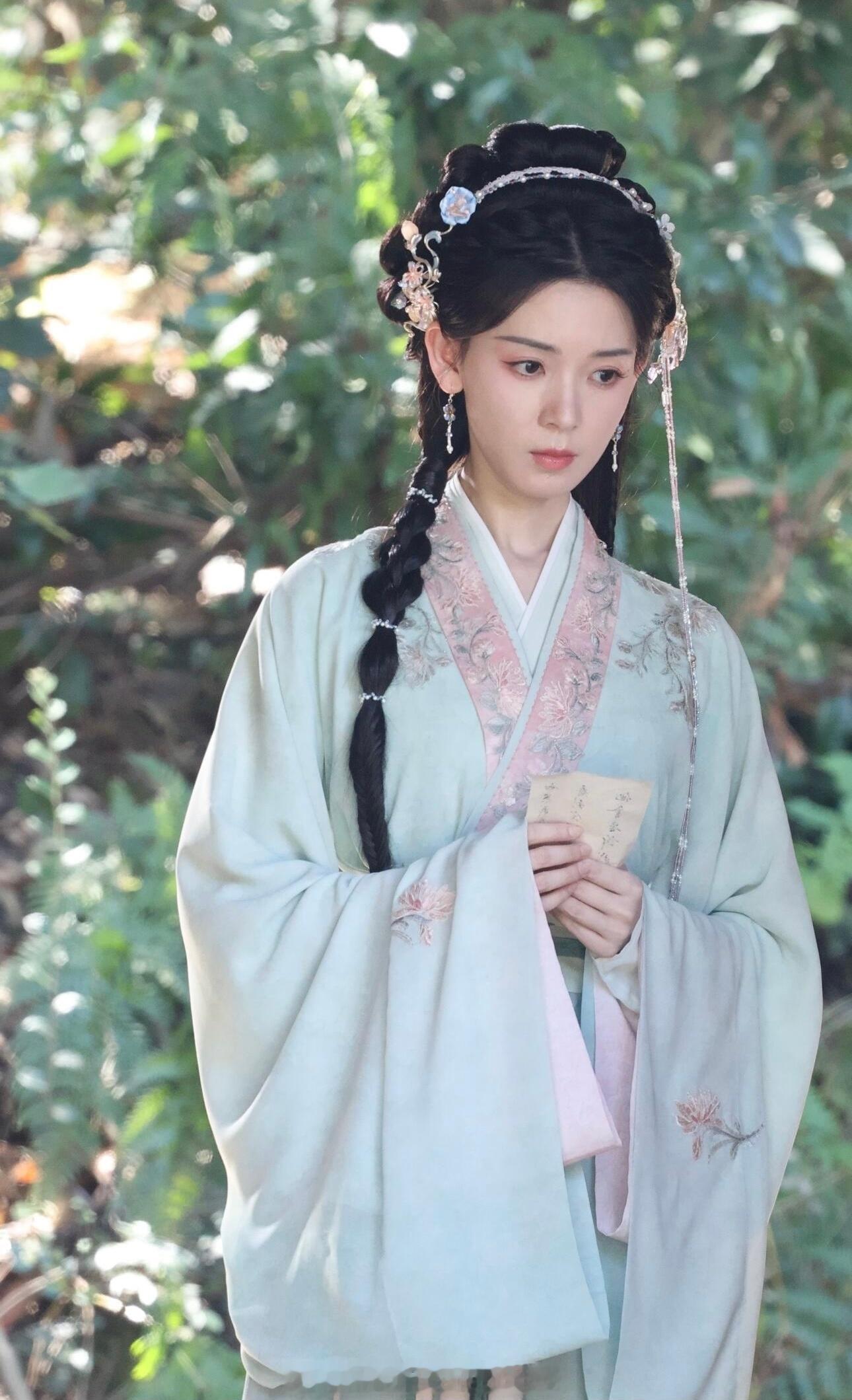 陈瑶《聊斋》素秋路透生图！！[羞嗒嗒][羞嗒嗒] ​​​