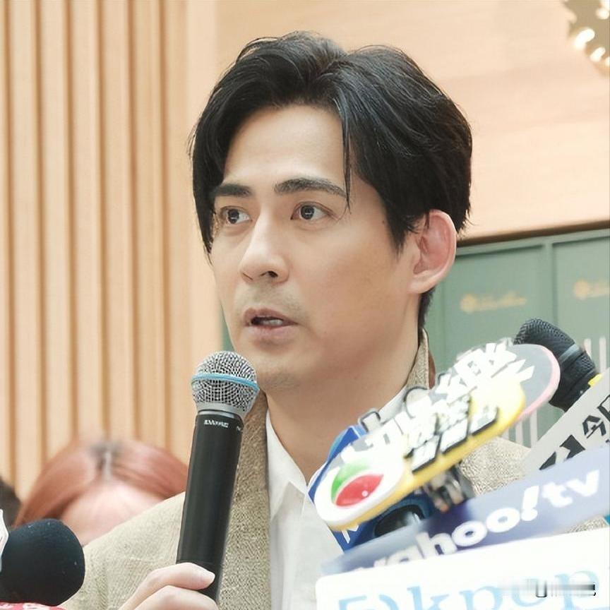 一大早刷到周渝民这段记者会视频，我这个老八卦er的DNA都动了！

谁能想到时隔