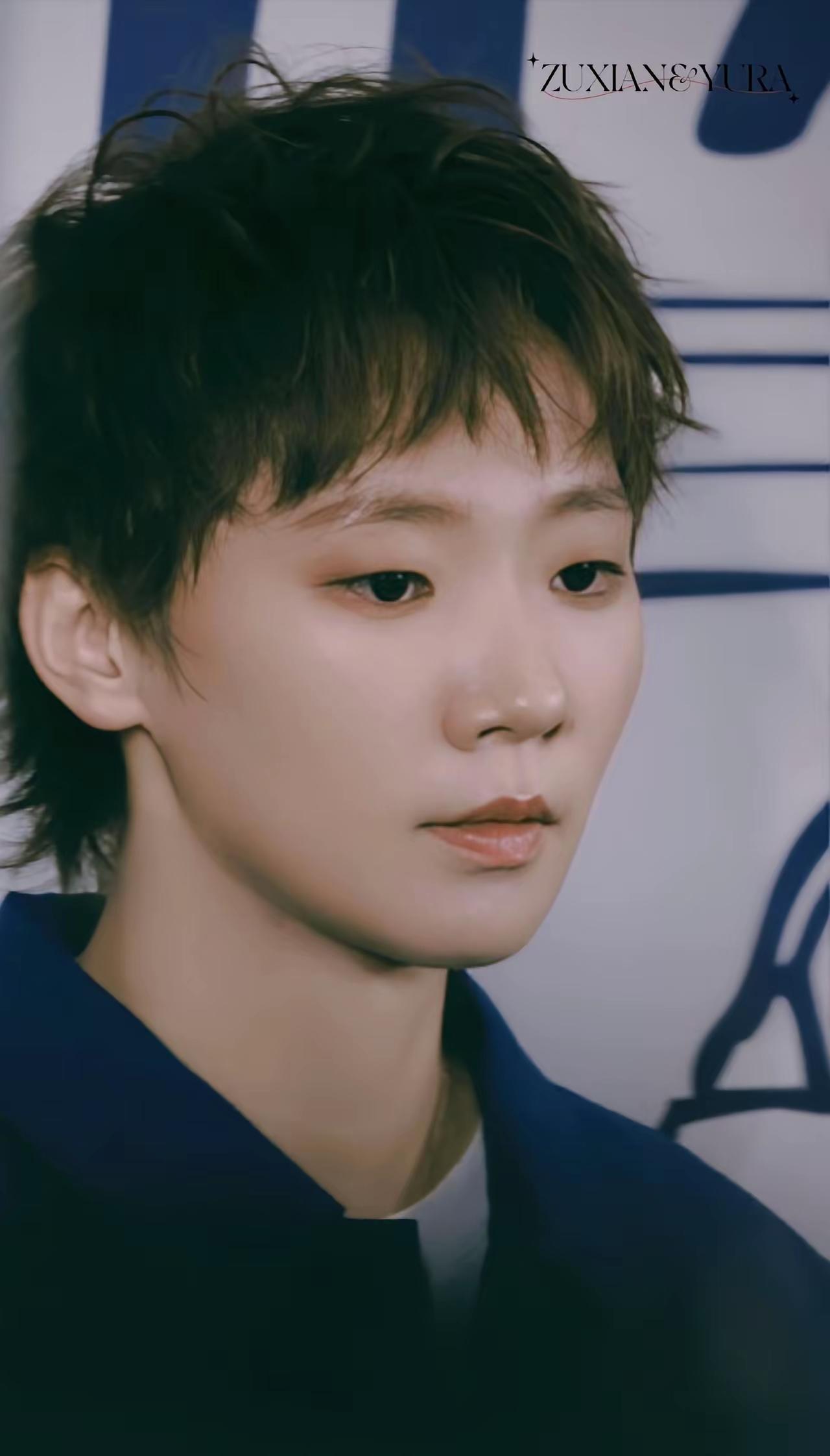 曼昱3:1郑怡静
晋级十六强
四局比分
11:9，9:11
11:4，11:5