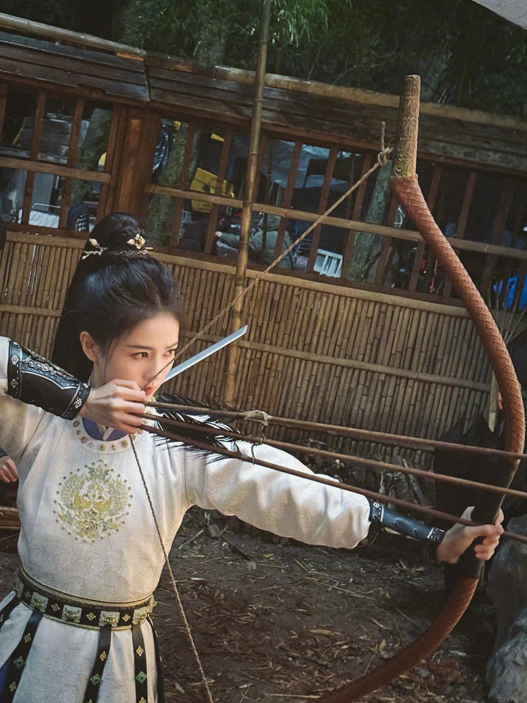 白鹿唐宫奇案全卫视收视率登顶白鹿唐宫奇案上星收视登顶 白鹿《唐宫奇案》上星东方卫