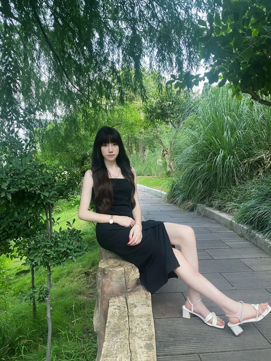 都说鱼和熊掌不可兼得，为什么单身和穷确可以？