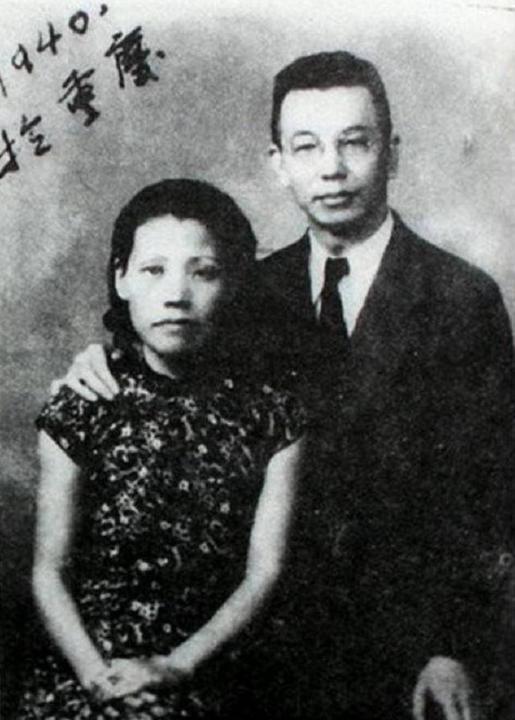 1929年，东京，秦德君第二次怀孕。她把这事告诉茅盾，等来的却还是那句话：打掉。