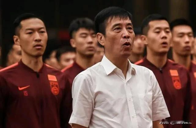 归化！换伊万！为了国足能进世界杯，宋凯啥都想做，可今不同往日，他是空有一腔报国心