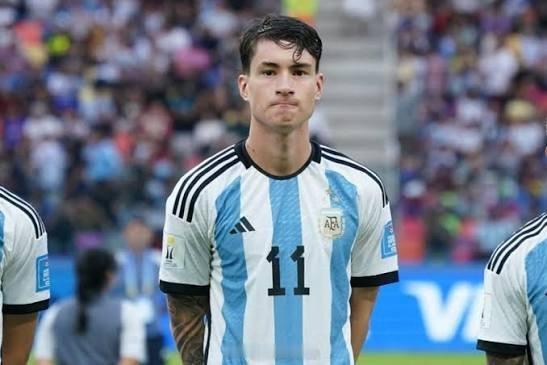 关于落选阿根廷国家队一事？马蒂亚斯·苏莱：“我有点失望，但我很冷静。希望我在罗马