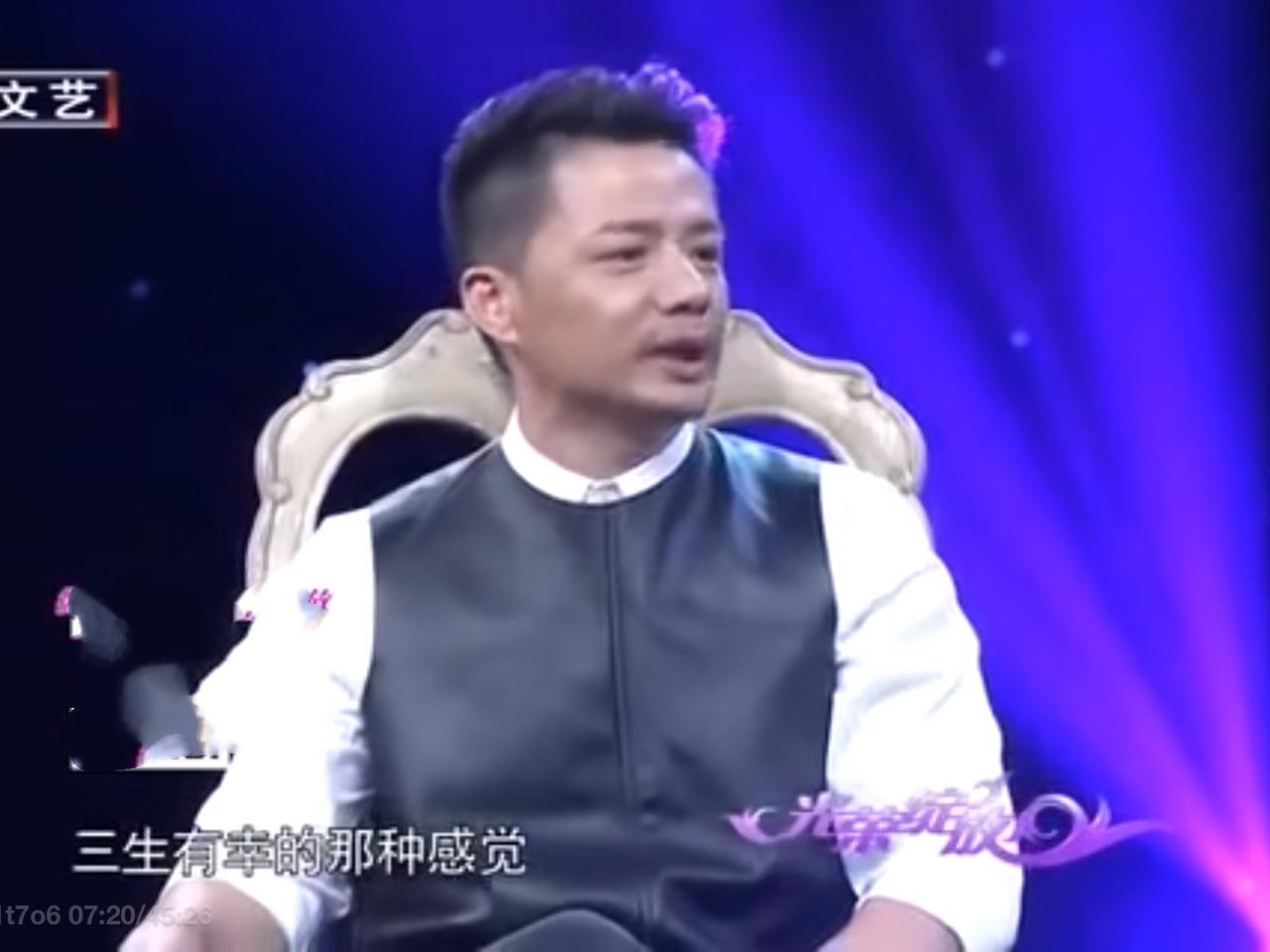 毕业第一部戏就搭档王志文，却因片酬太低当场拒演，三次落榜仍死磕考进中戏，段奕宏靠