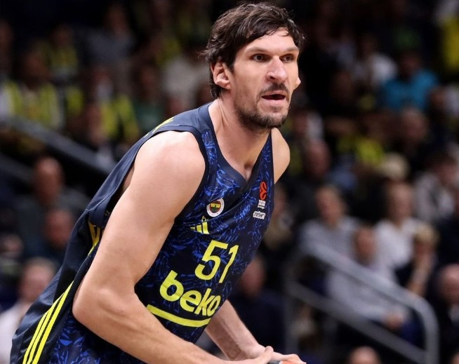 会是大杀器吗！媒体人：身高2.24米的前NBA中锋博班将加盟广厦男篮多家塞尔维亚