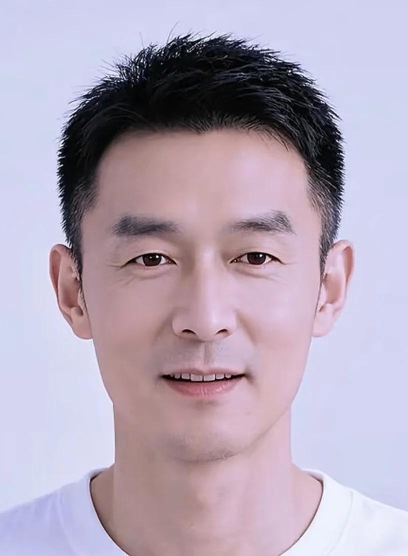 五十几岁了，连一杯奶茶都没有喝过的，有没有？现在的年轻人，整天奶茶不离开，我们办