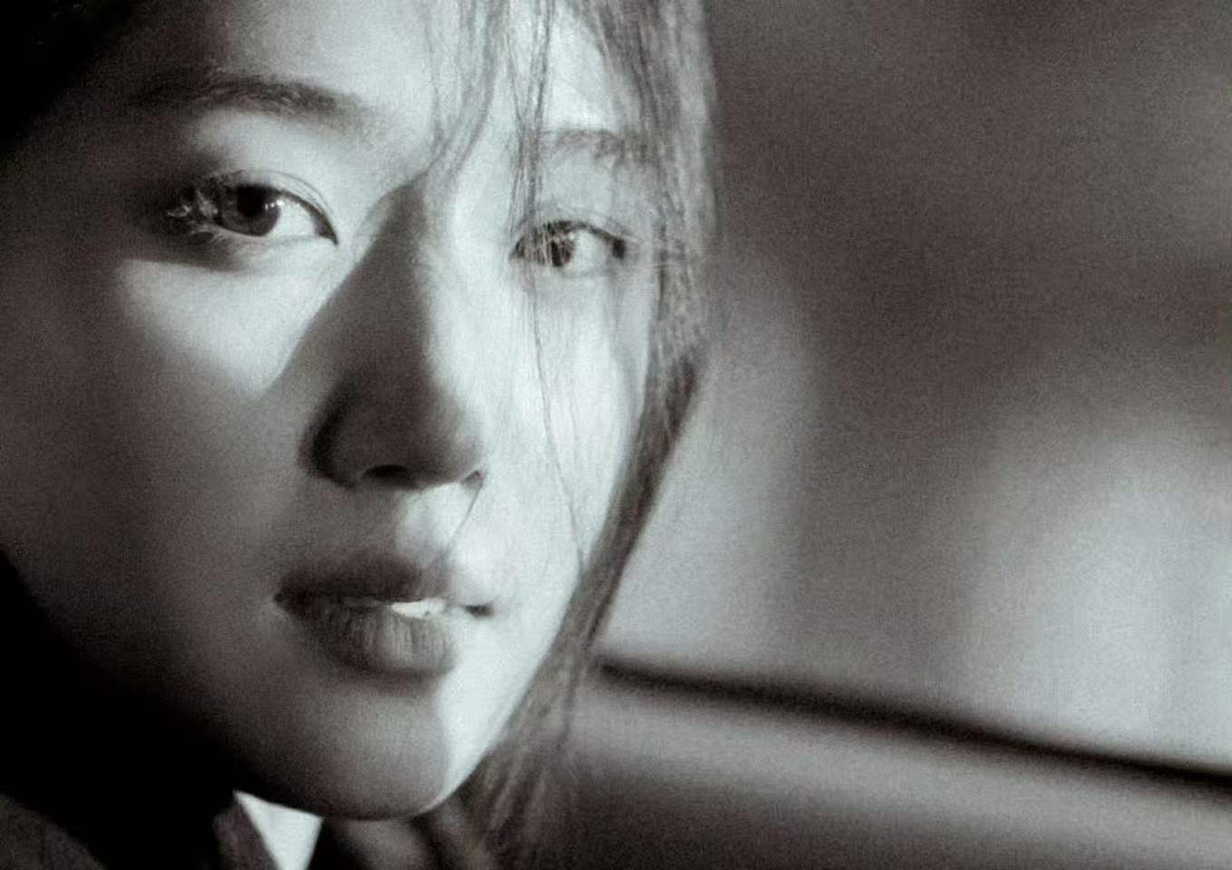 卢昱晓清冷感写真卢昱晓云歇有回音卢昱晓清冷感写真，不错不错，