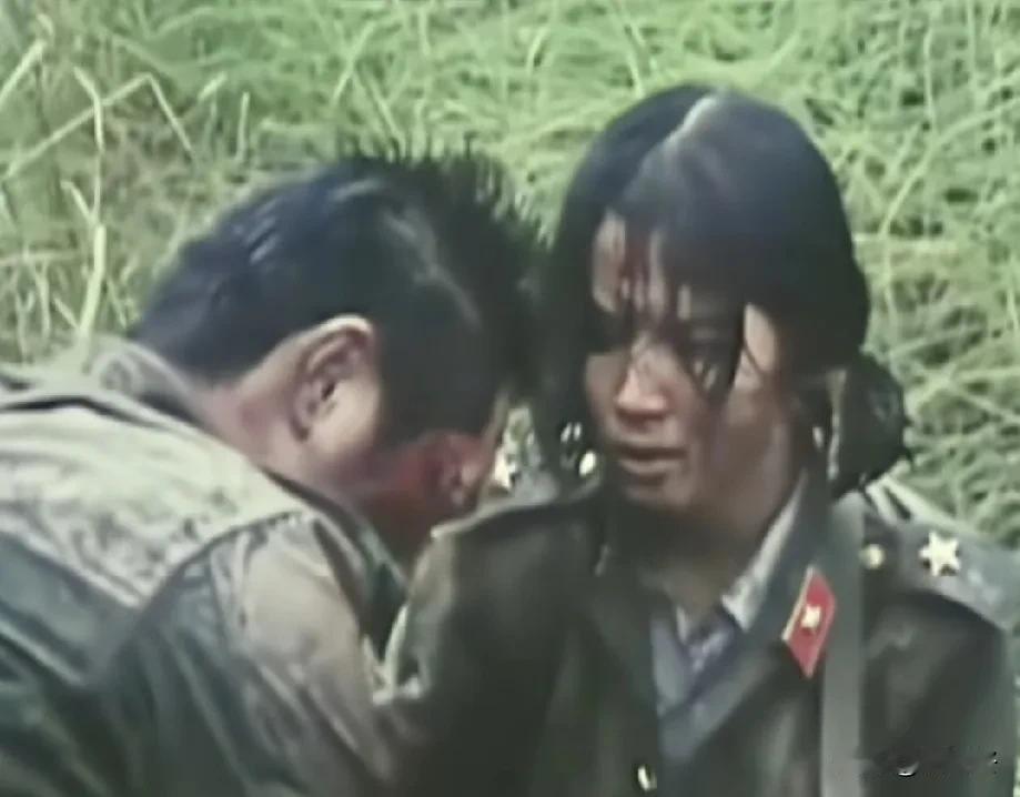 上世纪八十年代，中越关系紧张，1984年4月28日老山战役打响。
1986年，战