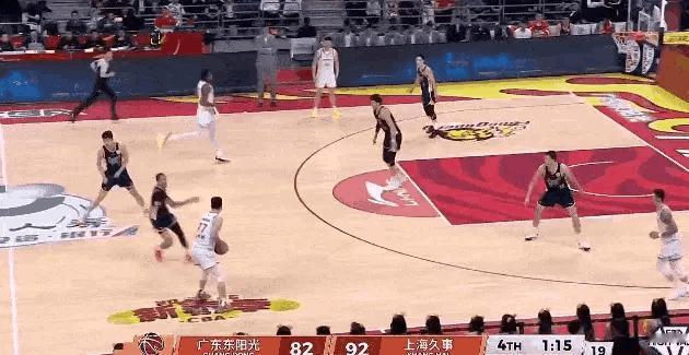 广东男篮在主场以84比94输给上海男篮，用一场失利结束了第一阶段常规赛的征程，看