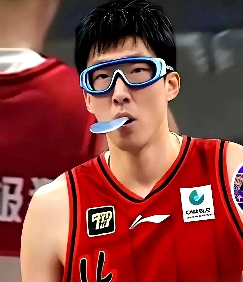 北京队这电话，估计已经打到太平洋那边去了。
火烧眉毛了，真的。
一边是紧急摇人，