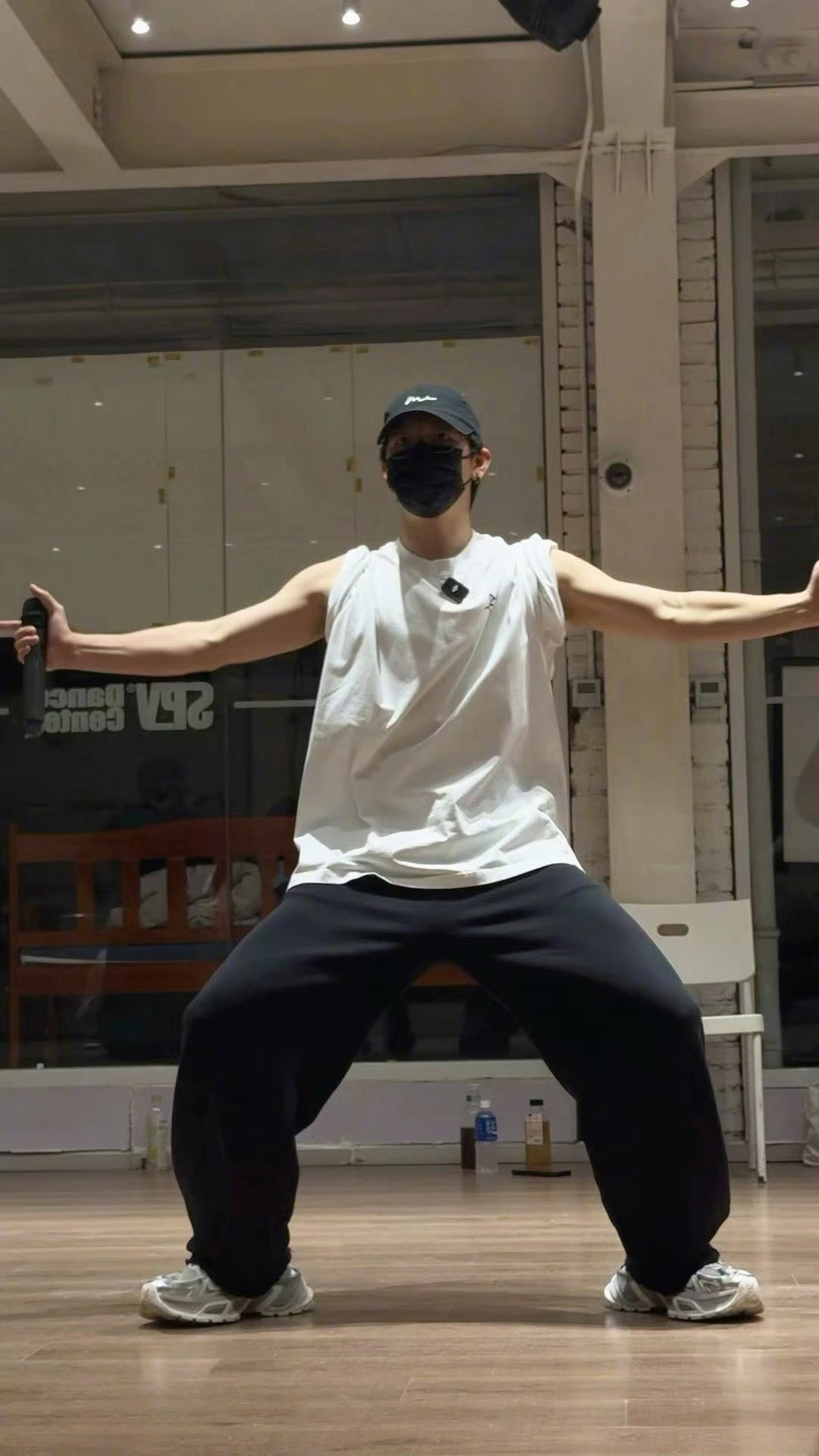 胡夏多唱多跳～多多开演唱会～爱听～活到老长到老！！！加油！ 