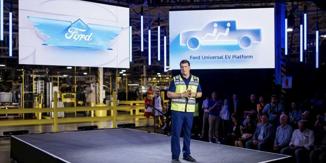 福特CEO警告：中国电动汽车将重创美国“命脉”
福特CEO吉姆·法利在最近的一次