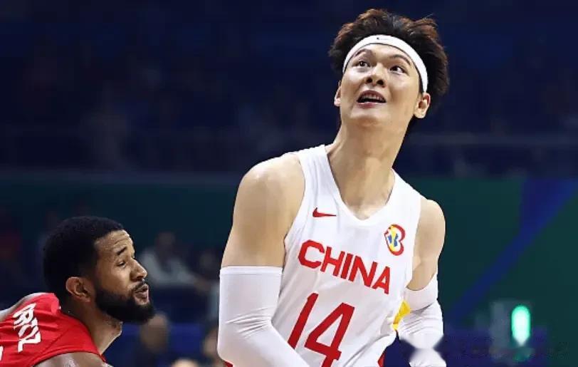 周鹏:  我年纪大了，亚运会就不打了
周琦:  我腰椎伤了，亚运会靠兄弟们了
李
