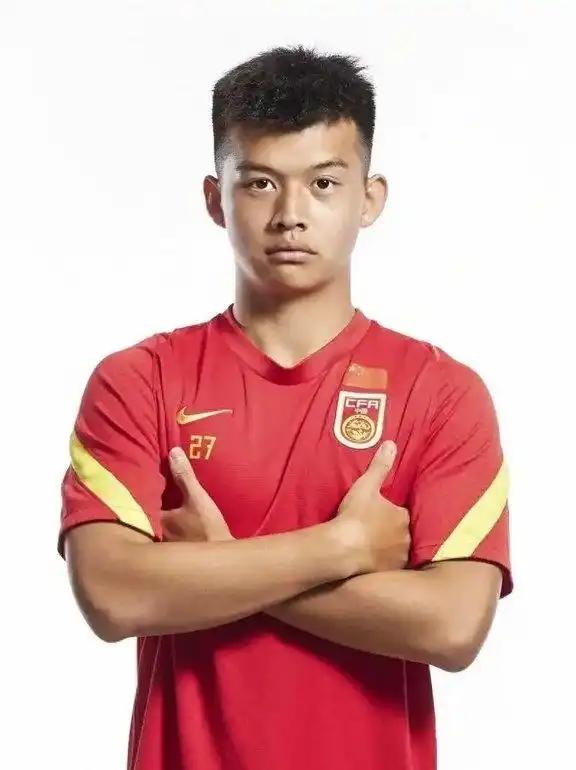 提醒邵佳一指导：征召刘浩帆进入国家队需谨慎，谨防后防线“埋雷”。
 在中超第五轮