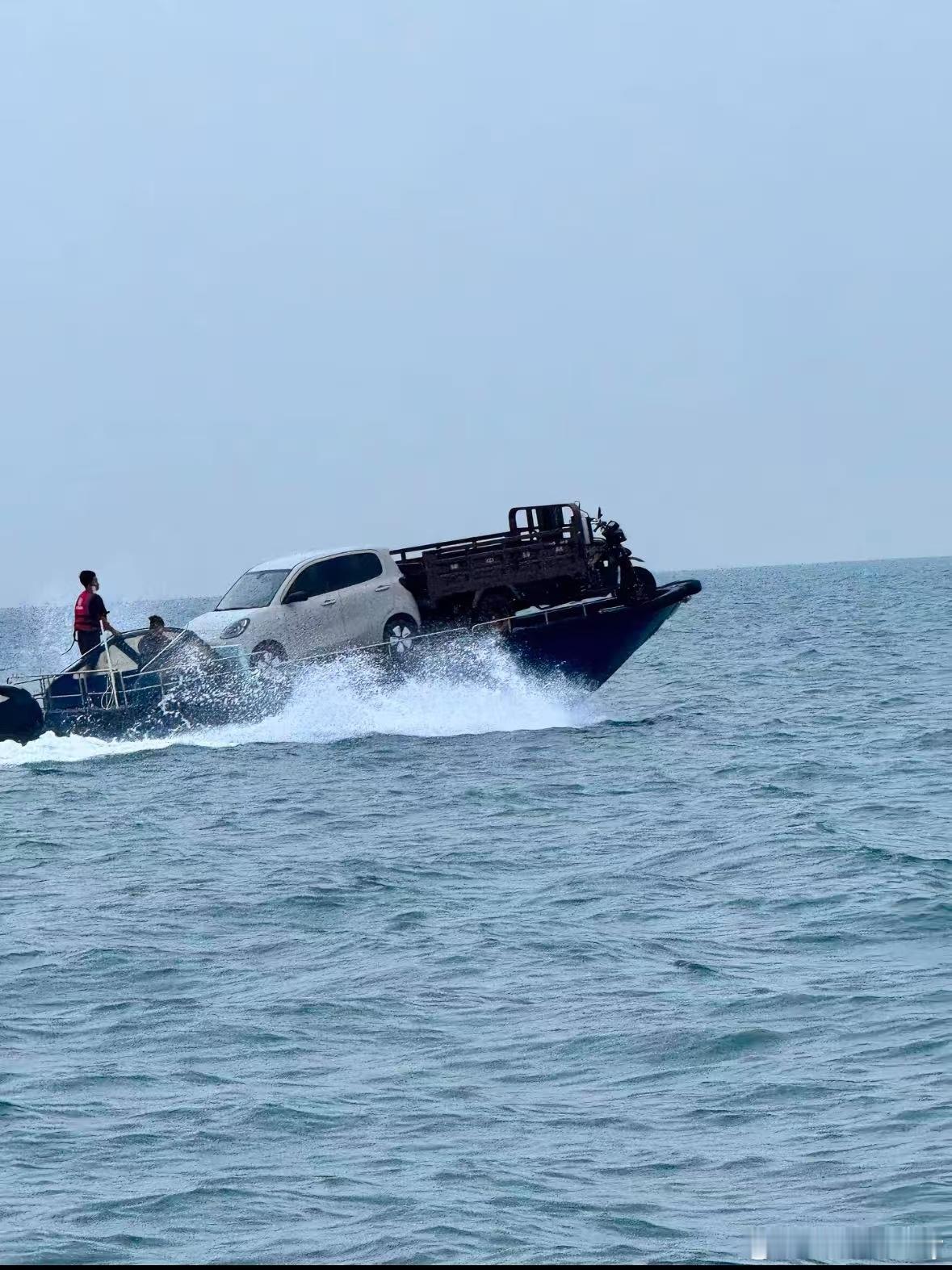 以前走私日本家电现在走私中国新能源有一样不变都是坐大飞 深圳