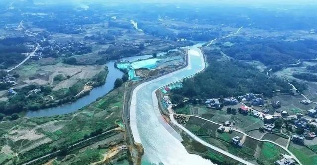 曾砸了700多亿，就是为了不看越南的脸色！2026年9月平陆运河即将通航，越南这
