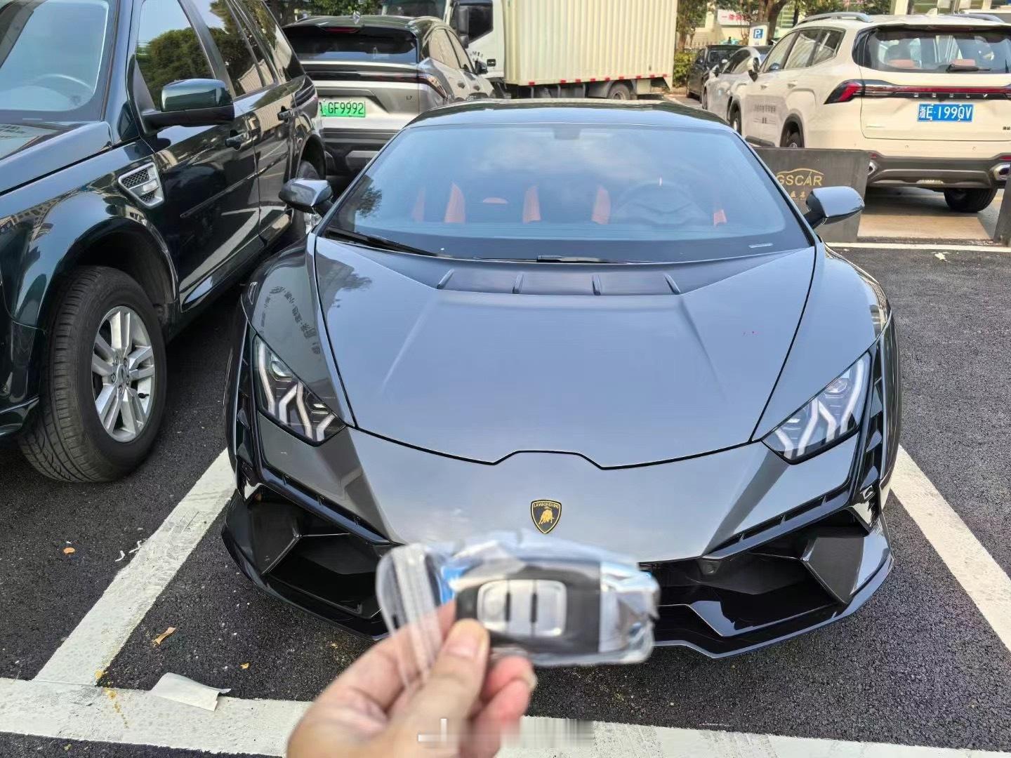 最新购入🚘​#兰博基尼Huracan Tecnica​24年上牌，600km，