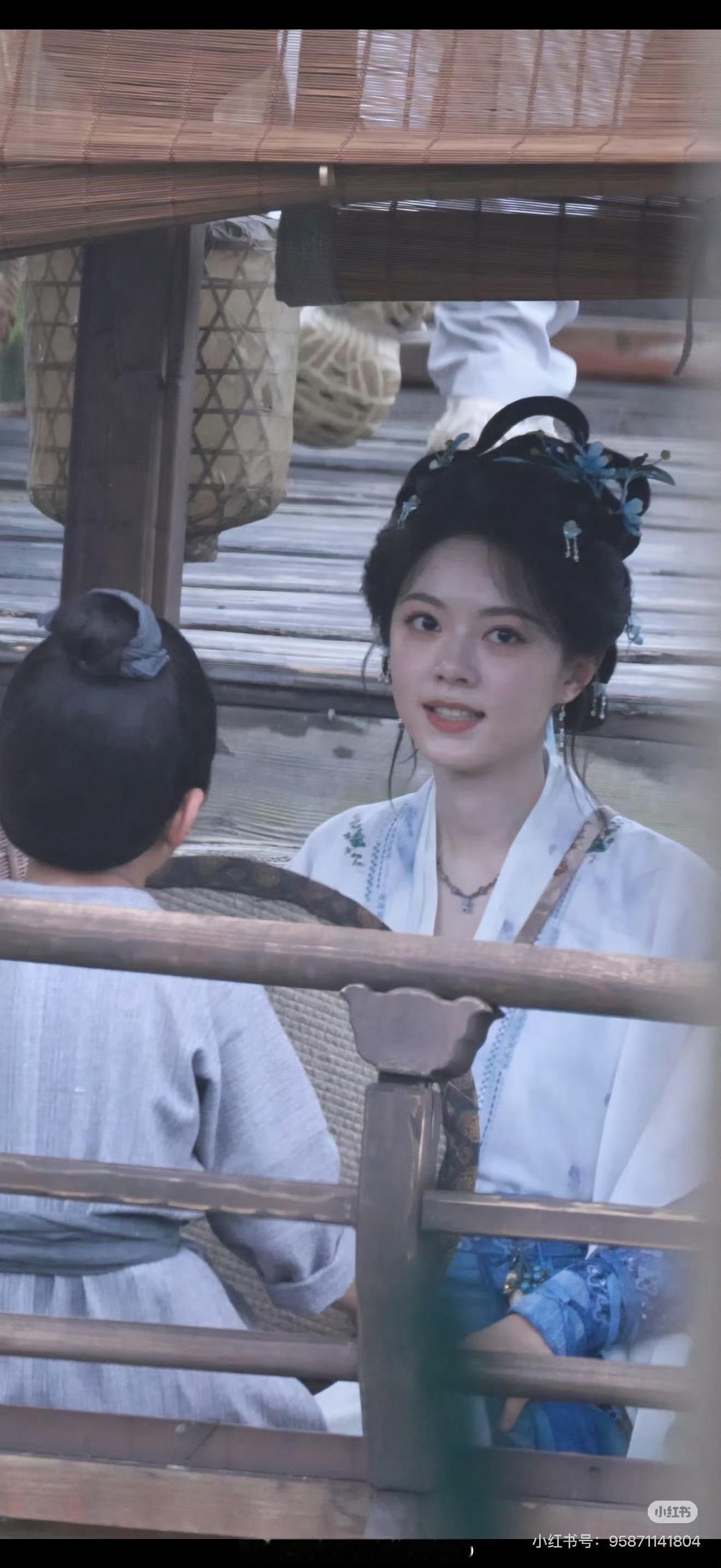 赵今麦《一念江南》怼脸近照，如何？ 
