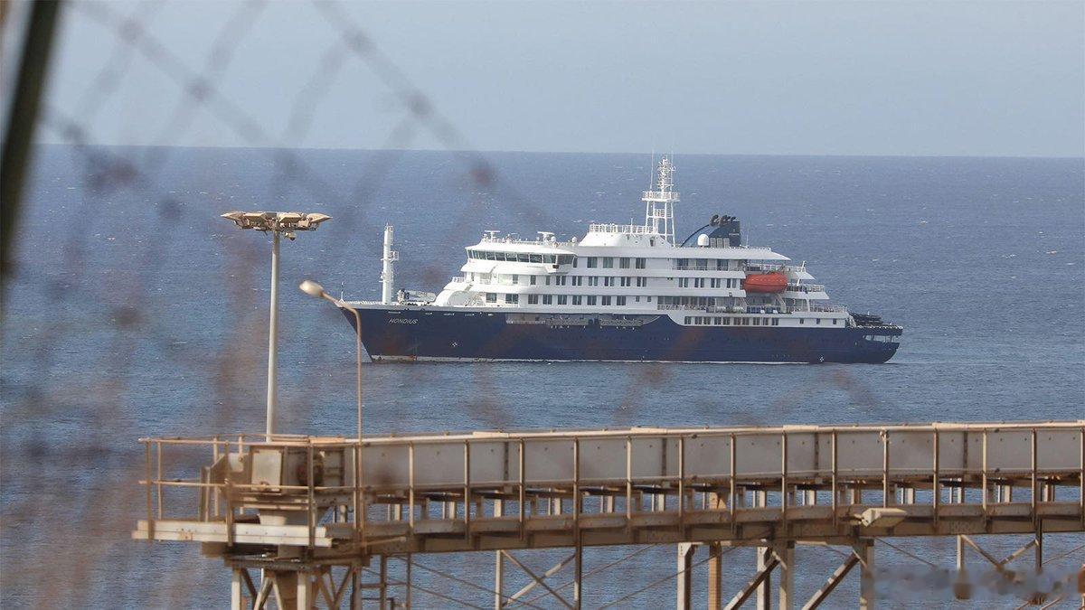 🚢 梳理一下这次的病毒事件。这件事，发生在南大西洋的茫茫碧波之上，听起来像电影