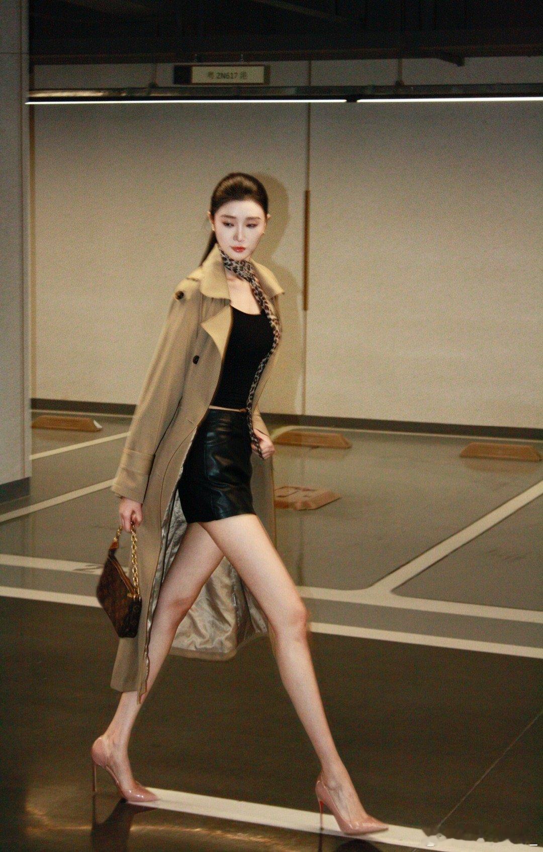 爱你老己跨年街拍车库拍照 深圳