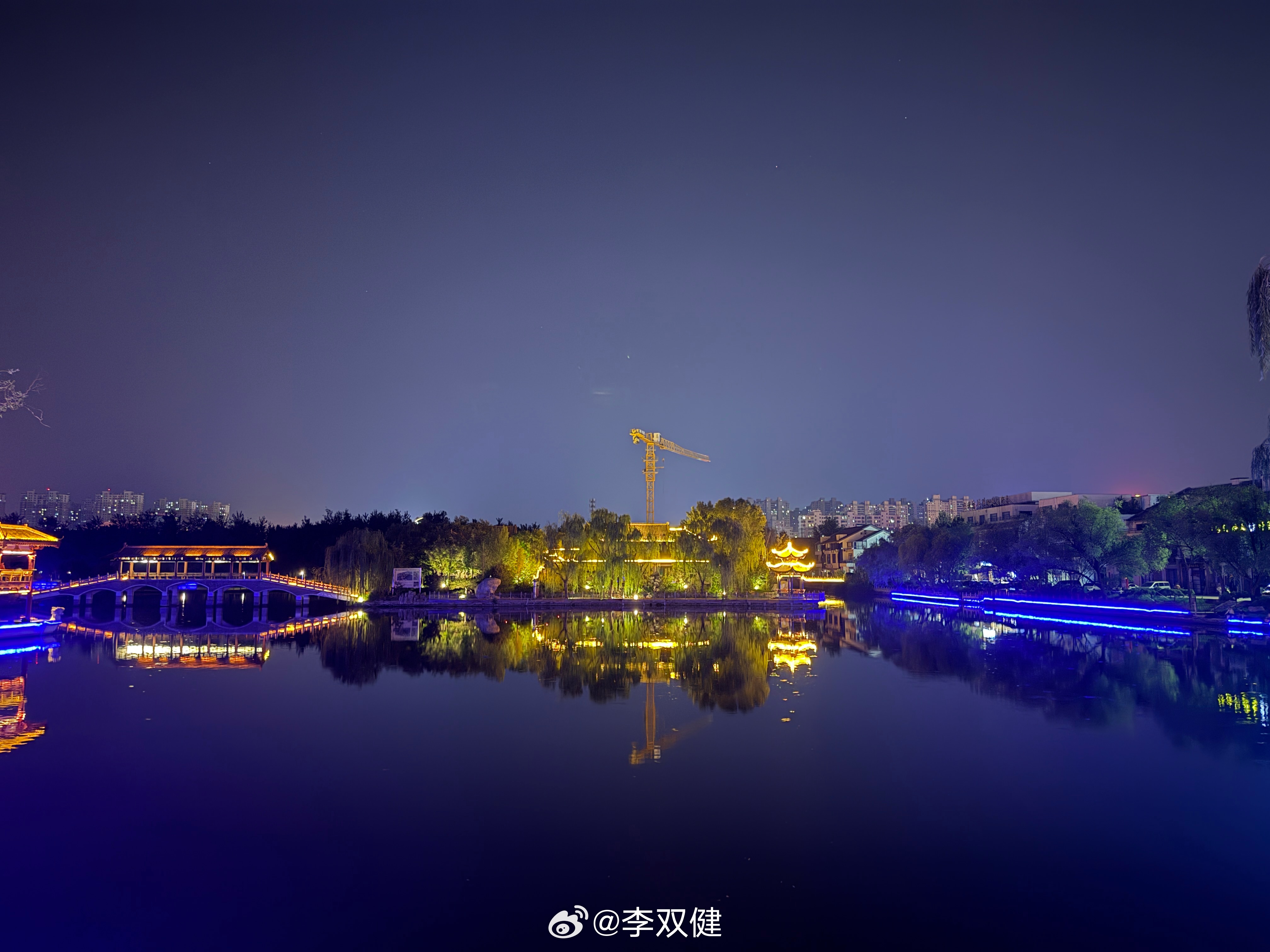 德州的古建筑，夜间别有一番风味 ！ 德州·董子园风景区