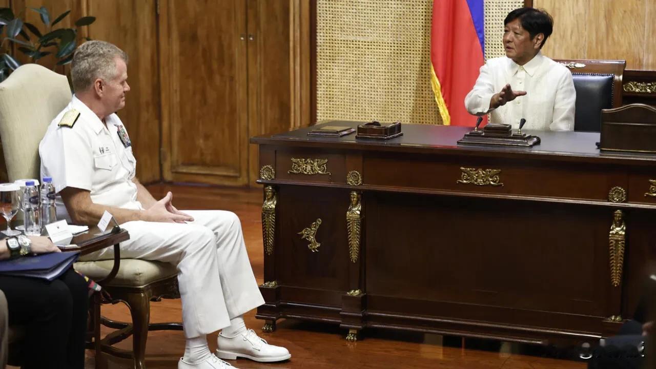 美帝国主义放出狠话
美国🇺🇸印太司令帕帕罗在美国印太司令部组织的一个军事论坛