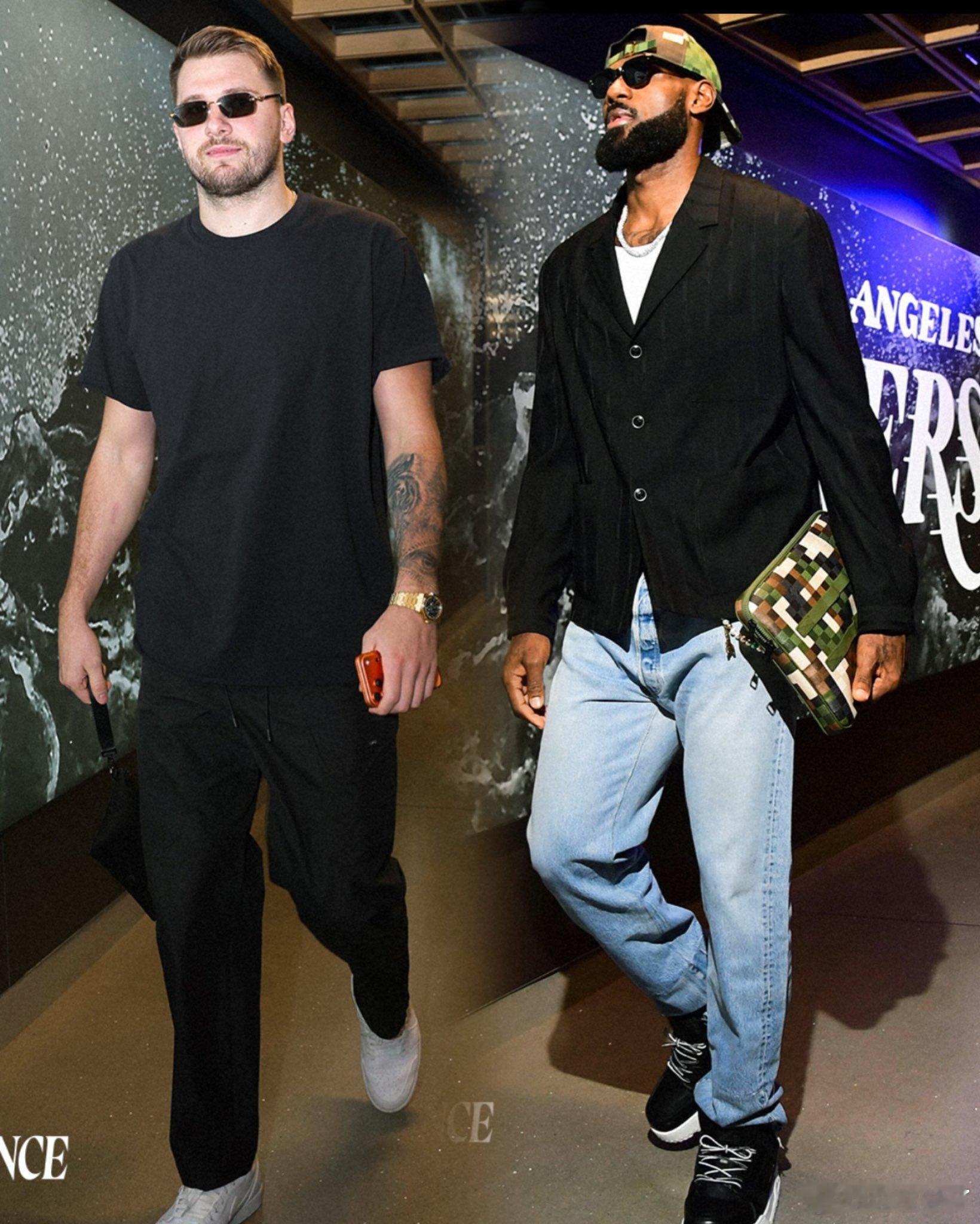 雷迪克表示，因腹股沟拉伤缺阵的八村，在对阵爵士比赛中就感到髋部不适，希望他只缺席