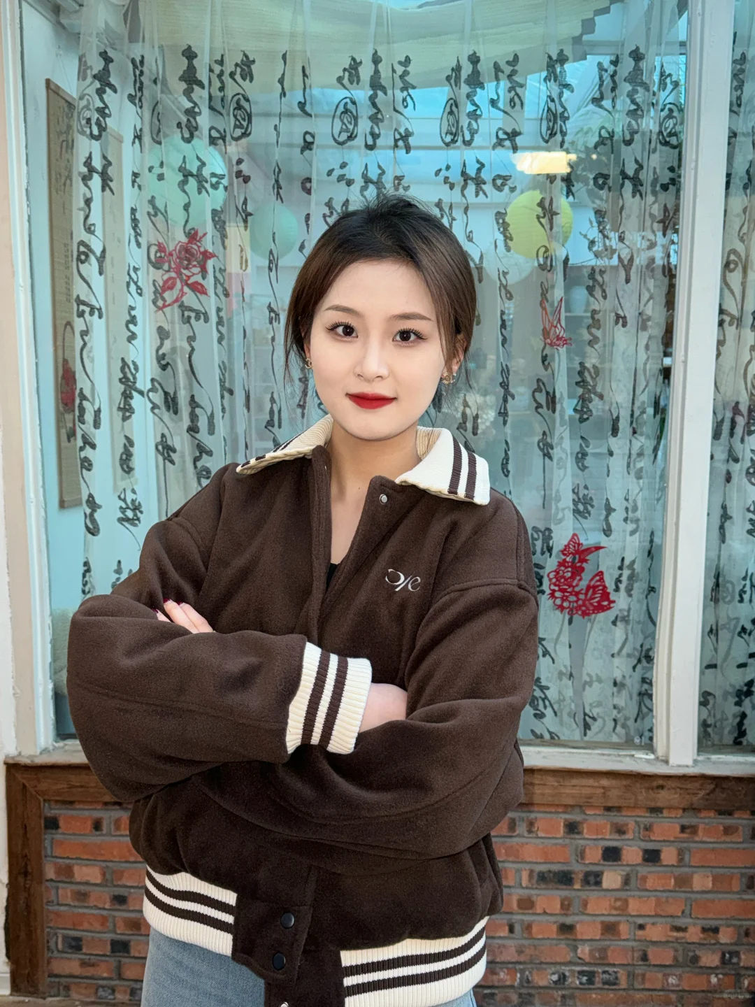 破碎的世界里 高举自己的旗