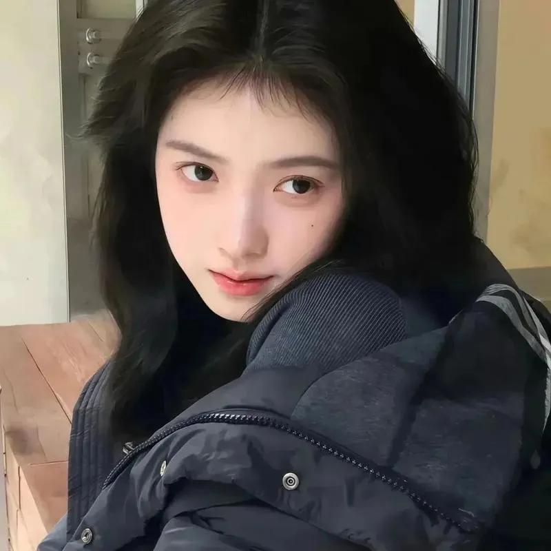 其实
在这纷繁世界
找个能满足需求的异性
也不费多大劲
可真正难的
是有个人能与