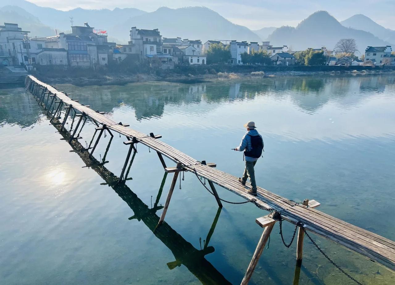 常州一日徒步精美路线之绩溪龙须山
大概情况：
1、导航绩溪龙须山景区，约260公